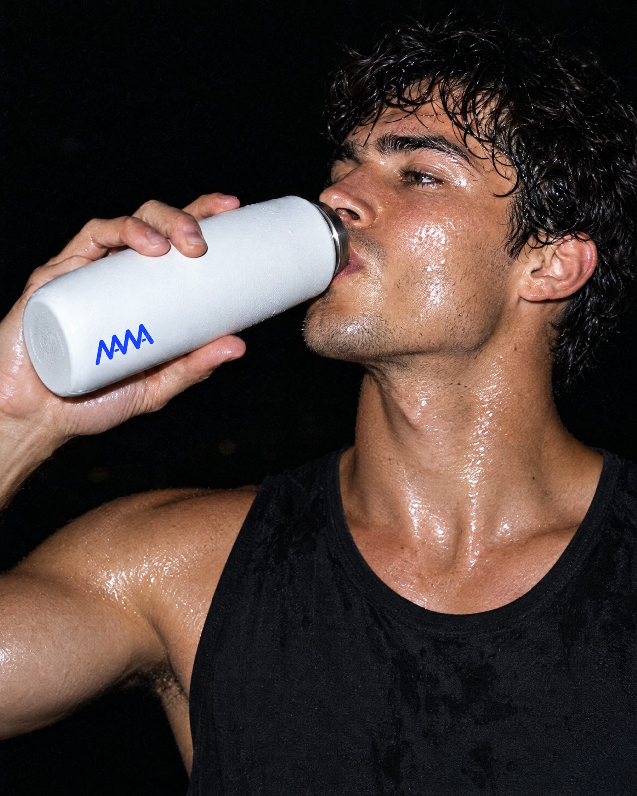 Trinkflasche mit Signet nach dem Training